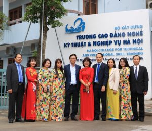 Trường Cao đẳng Nghề kỹ thuật và Nghiệp vụ Hà Nội kỷ niệm ngày Nhà giáo Việt Nam