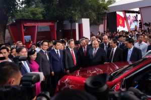 Thủ tướng mong các doanh nghiệp, doanh nhân Việt Nam tiếp nối VinFast