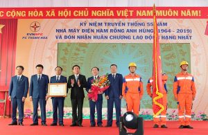 PC Thanh Hóa đón nhận Huân chương Lao động hạng Nhất