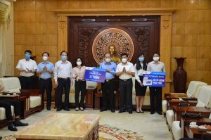 Tập đoàn Hòa Phát ủng hộ 3 tỷ đồng và 30 tủ đông hỗ trợ Bắc Giang phòng chống dịch Covid-19